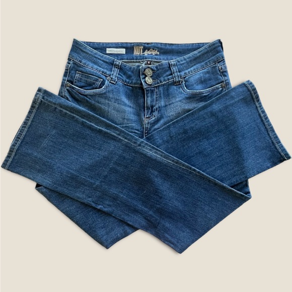 Kut from the Kluth Isabele Relaxed Bootcut Jeans - Picture 3 of 15